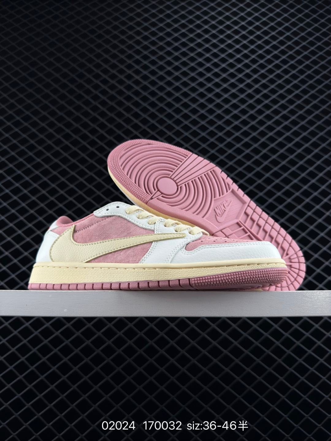 Travis Scott x Air Jordan 1 Low OG 